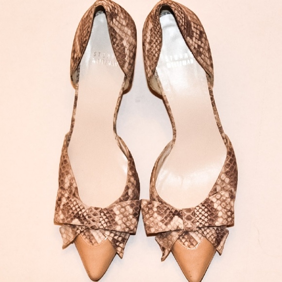 Stuart Weitzman Shoes - Stuart Weitzman snake skin bow kitten heels sz 9N
